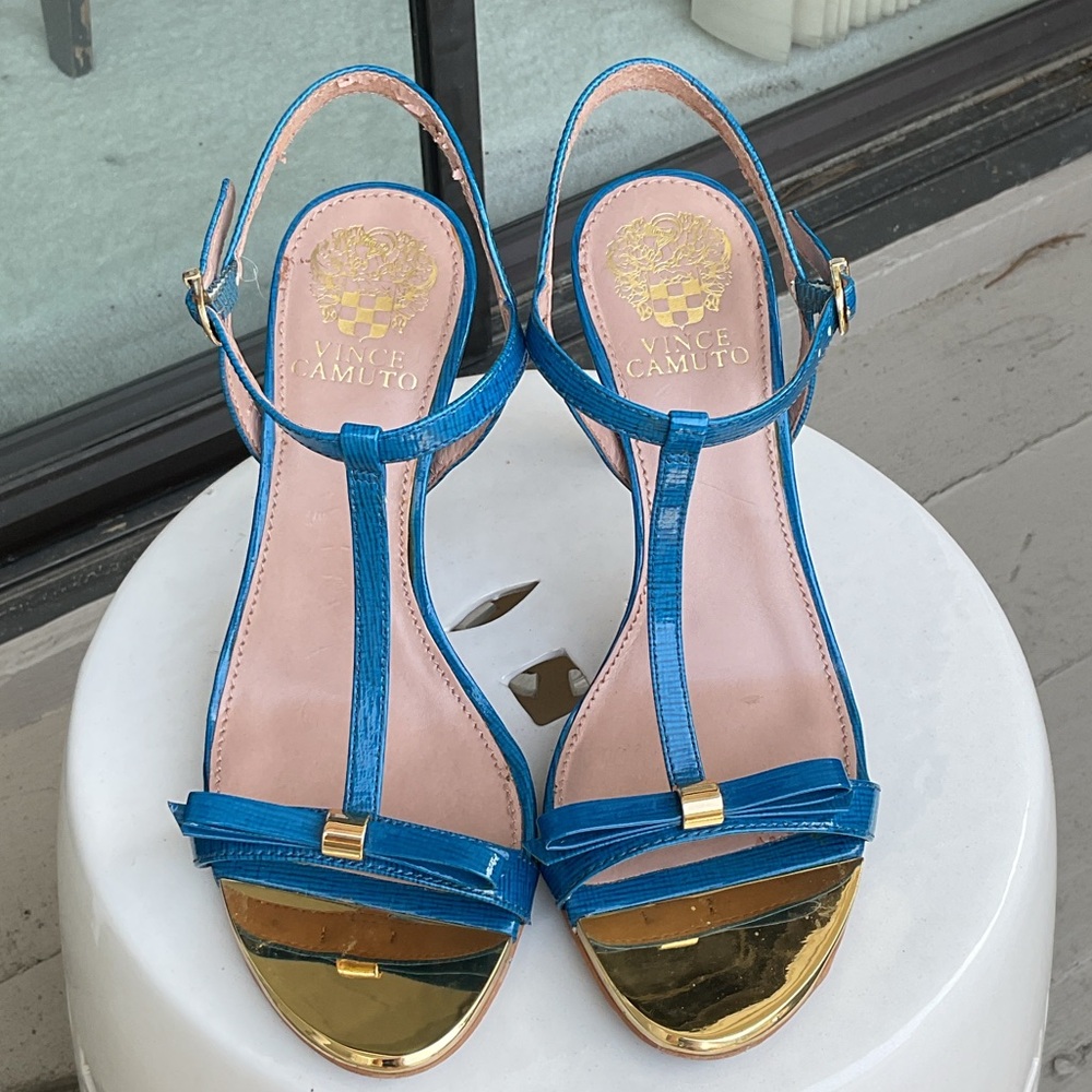 Vince Camuto Peacock Blue T-Strap Sandals with Gold Toe